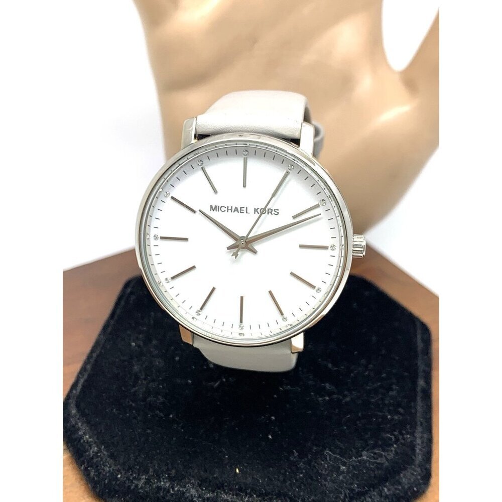 Michael Kors Women's Watch MK2797 Pyper Quartz White Dial Gray Leather Band 38mm